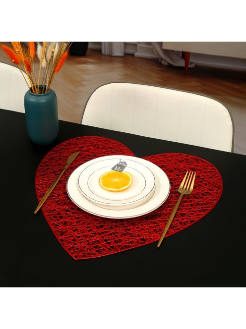 Valentin-napi, szív alakú tányér alátét