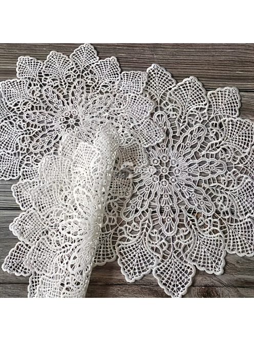 Elegáns európai csipke kerek alátétek és tálaló