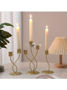   Elegáns, európai stílusú vaskos gyertyatartó romantikus étkezésekhez