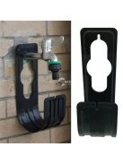 Falra szerelhető tömlőtartó kerti használatra