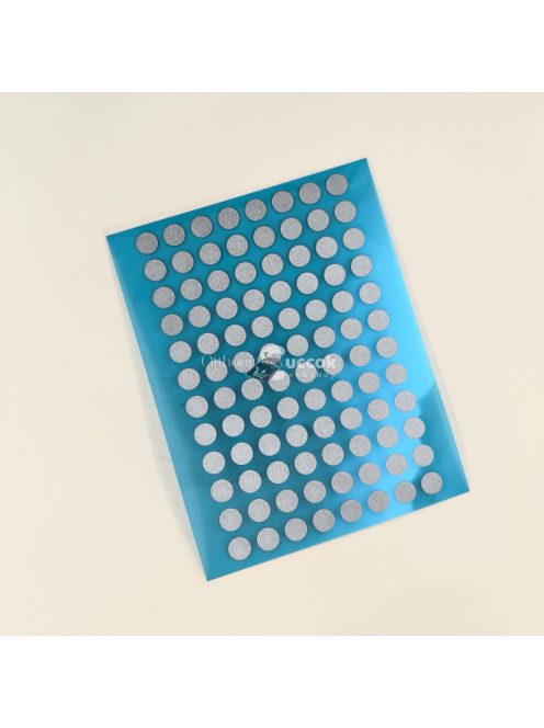 Távirányító gombokhoz használható vezetőképes szalagfoltok