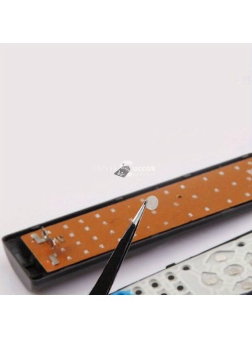 Távirányító gombokhoz használható vezetőképes szalagfoltok