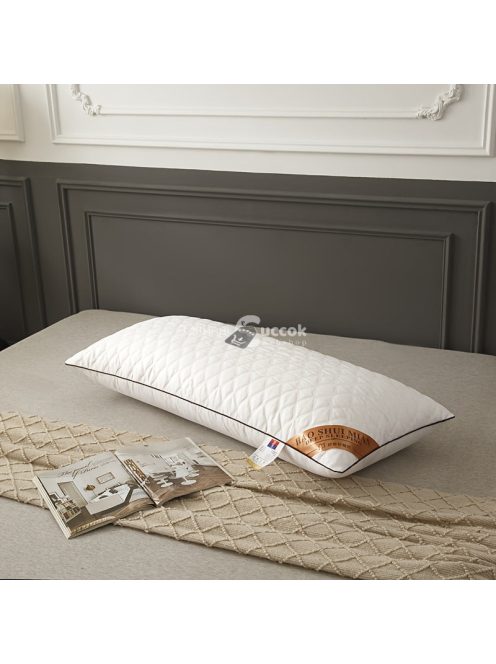 Luxus steppelt kétoldalas párna