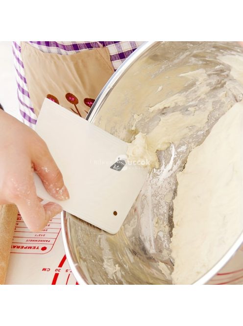 1 db, tésztakaparó