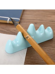 Kék kefe tartó festéshez