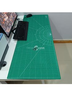 Öntisztító PVC vágólap