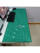 Öntisztító PVC vágólap