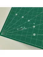 Öntisztító PVC vágólap