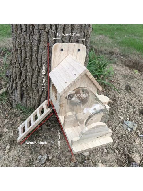 Mókus etető ház létrával