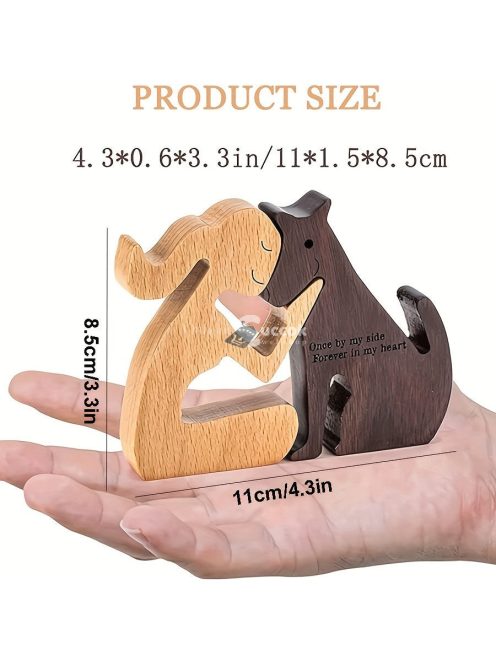 Kézzel készített fa kutyaszobor