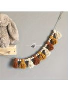 Girland Fa Gyöngyökkel és Fonallal