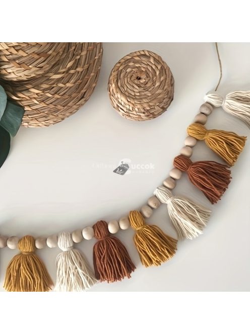 Girland Fa Gyöngyökkel és Fonallal