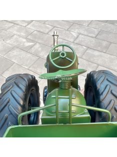 Dízel traktor - Egyedi otthoni dekoráció