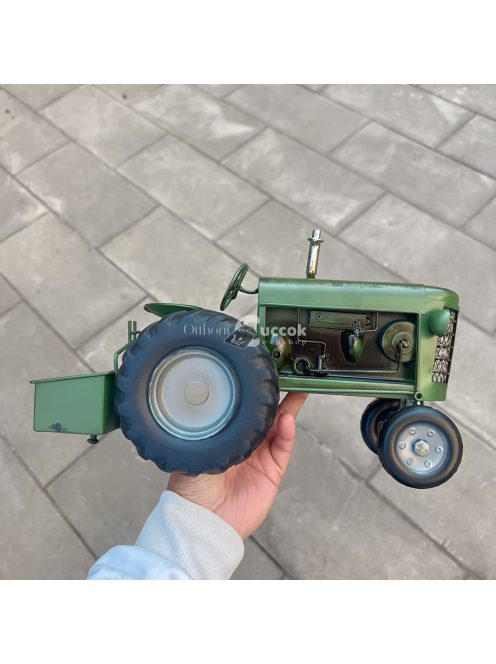 Dízel traktor - Egyedi otthoni dekoráció