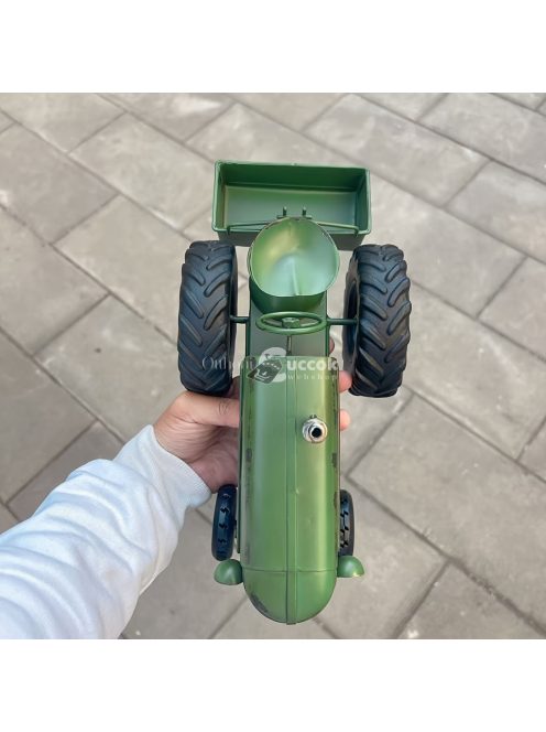 Dízel traktor - Egyedi otthoni dekoráció