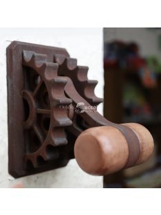 Felhajtható Fogantyús Lámpa Kapcsolófedél