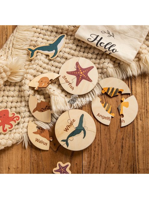 Színes, fából készült bolygós kirakó