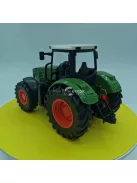 1/24 méretarányú Nagy Farm Traktor
