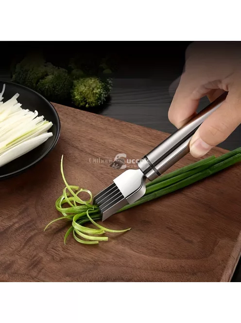 Zöldségaprító, julienne vágó kés