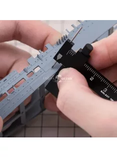   Egyenlő távolságú párhuzamos vonalzó katonai miniatűr méretarányú modellkészlethez