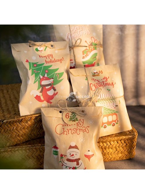 24db, Retro karácsonyi papír zacskó matricákkal Mikulás Hóember Róka