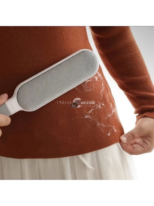 Szőrtelenítő kefe öntisztító tokkal