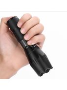 Fémházas zoomos LED elemlámpa