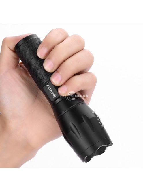 Fémházas zoomos LED elemlámpa