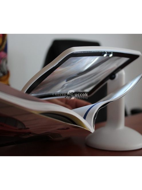 Nagyító, asztali nagyító lámpával