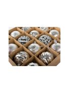 Karácsonyfadíszek 6cm-es készletben, 16 db dísz szent ünnepi mintákkal