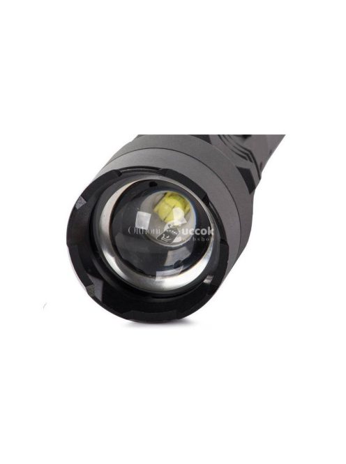 Erős taktikai LED zseblámpa XHP50 zoom USB csatlakozással.
