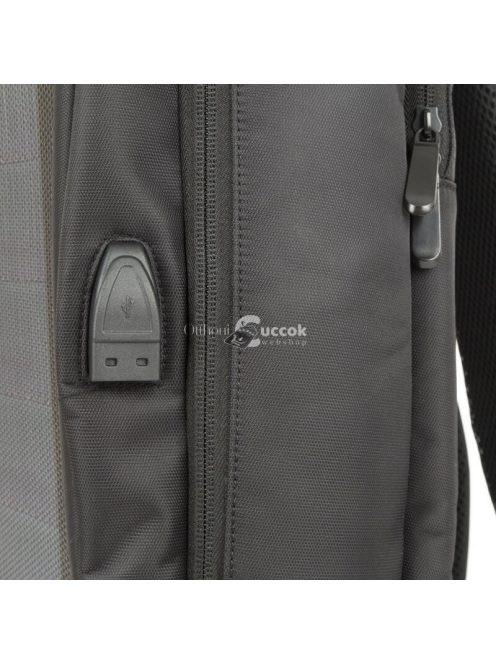 Napelemes sporttáska