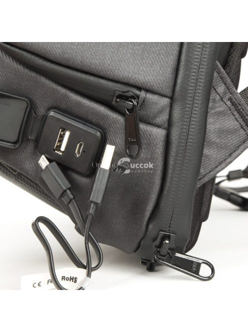 Napelemes hátitáska