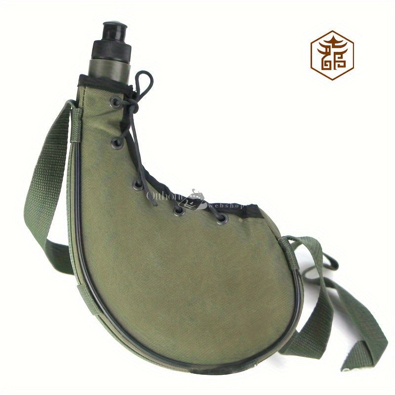 Image of Hordozható terepmintás vizespalack kempingezéshez